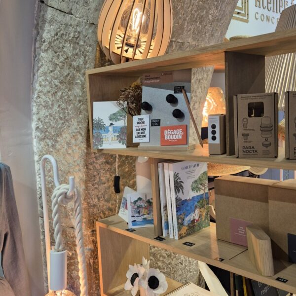 Meuble intérieur de l'atelier français Vence